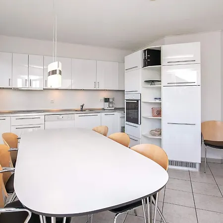Apartment Xix *